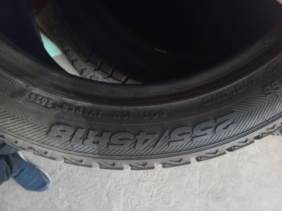 Срочно Продам зимние шины