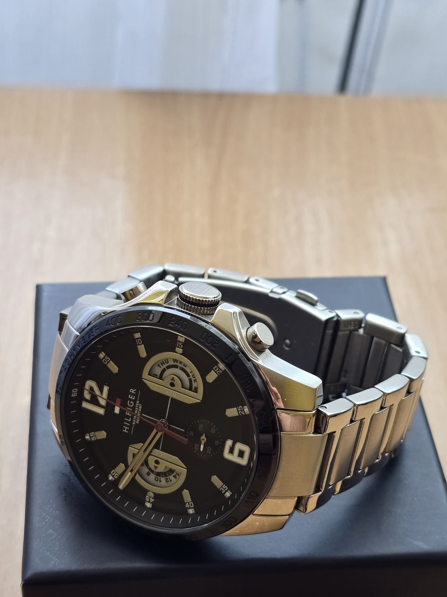 Ceas Tommy Hilfiger