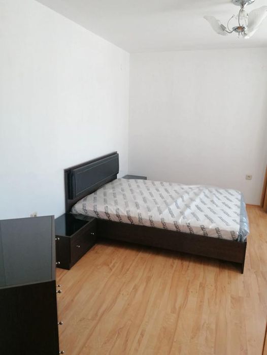 Дава се под наем Двустаен апартамент в Пловдив, Кършияка - 90 кв.м за 350 € - Снимка #2