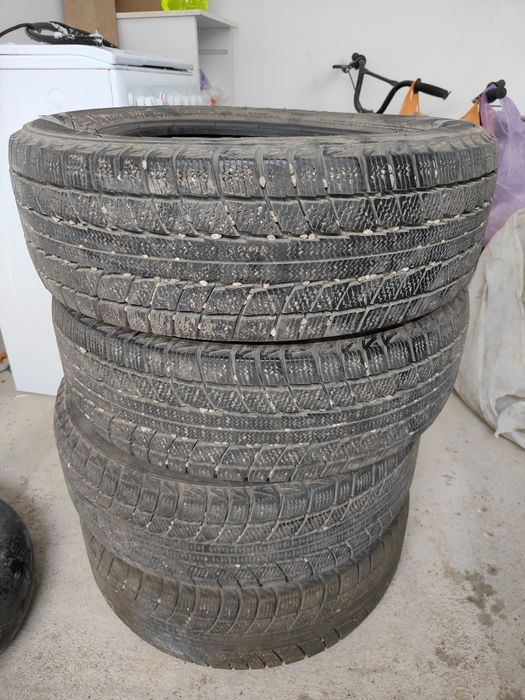 Зимняя резина шины р15  triangle