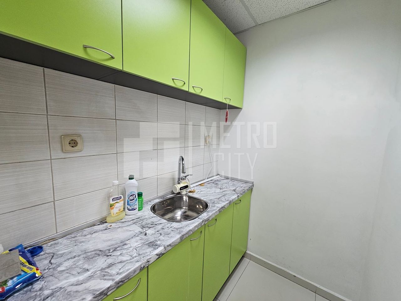 Дава се под наем Офис в София, Младост 3 - 418 кв.м за 3672 € - Снимка #11