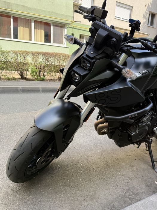 Motocicleta Suzuki GSX-8S
