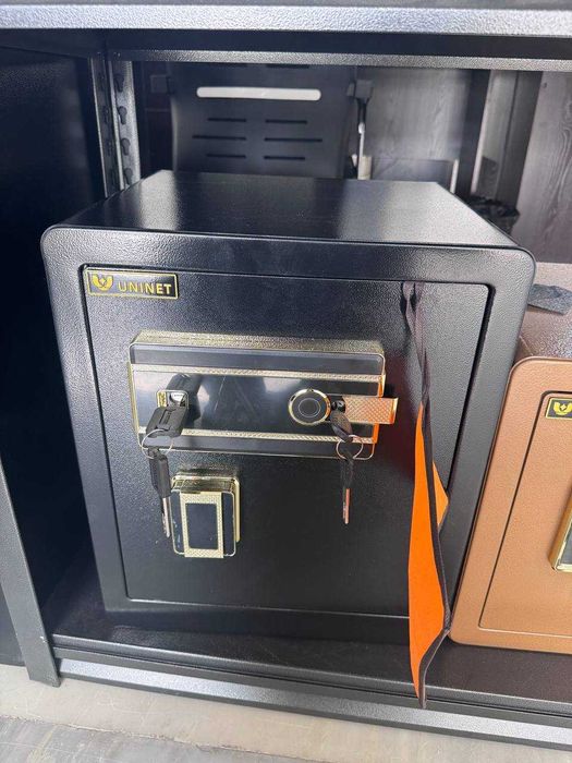 ofis \ сейф с отпечатком пальца\barmoq izilik seyf \ zavodlar uchun