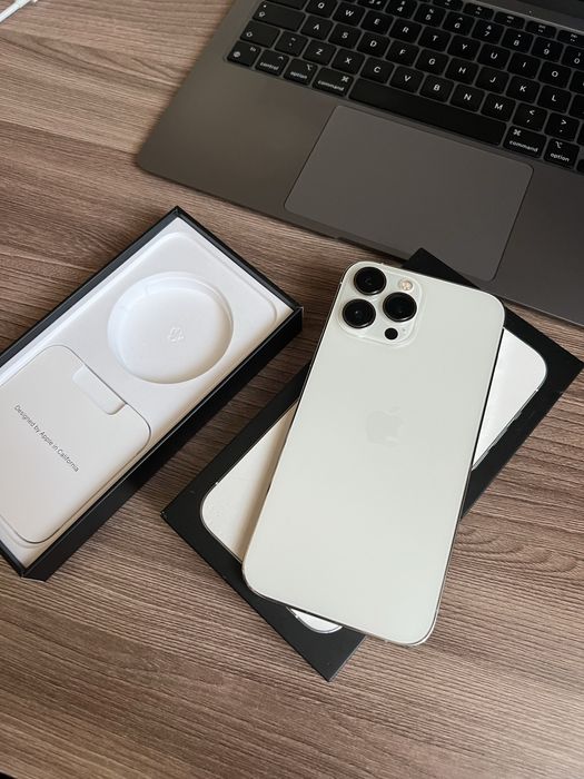 Продаю iPhone 13 Pro Max 256gb в идеальном состояние