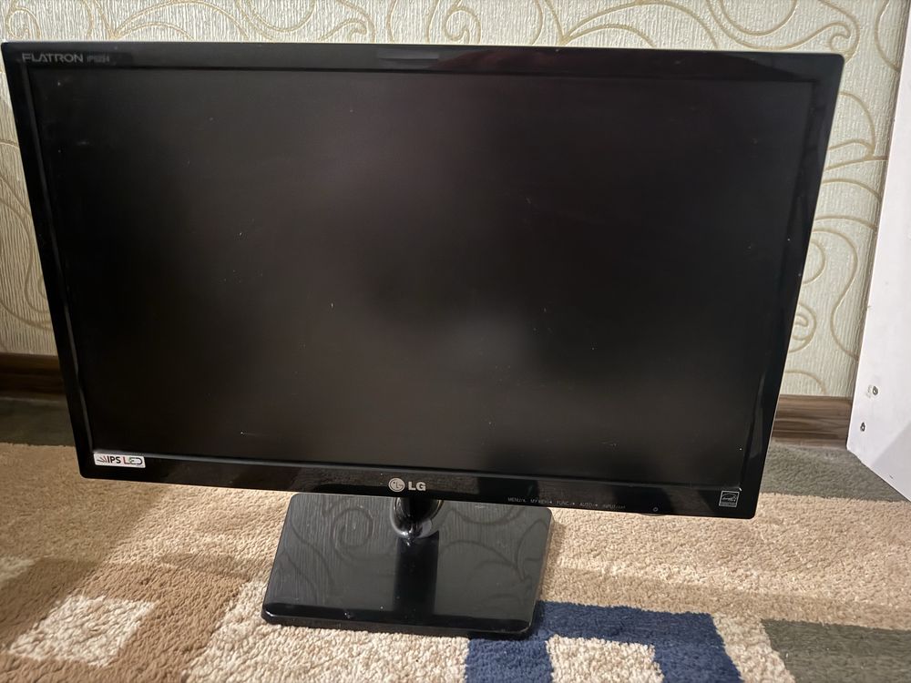 Монитор LG IPS 224 T