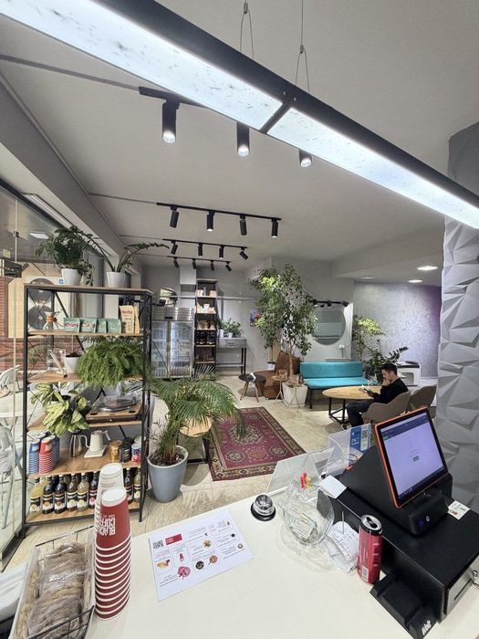 Коммерческая недвижимость с арендатором. Пл: 80 м² Ор-р: Ойбек, Жемчуг