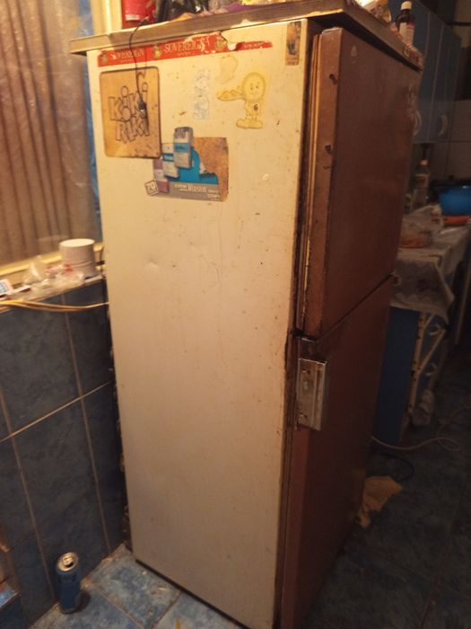 Холодильник рабочий