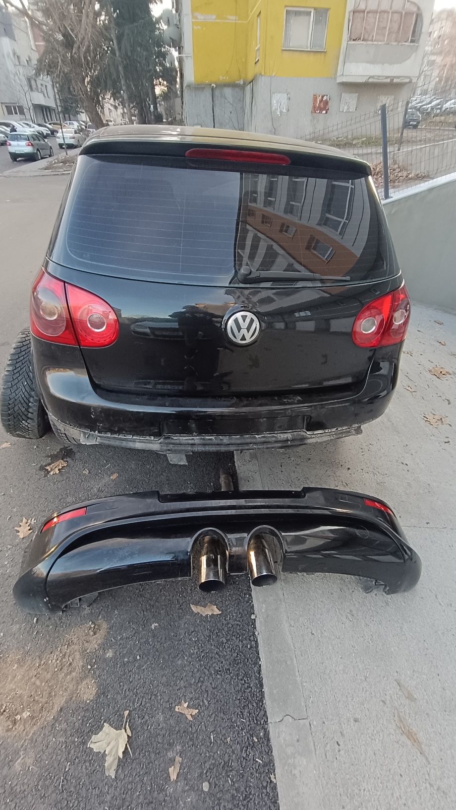 Задна R32 добавка и предна GTI броня за Голф 5 (zadna R32 dobavka)