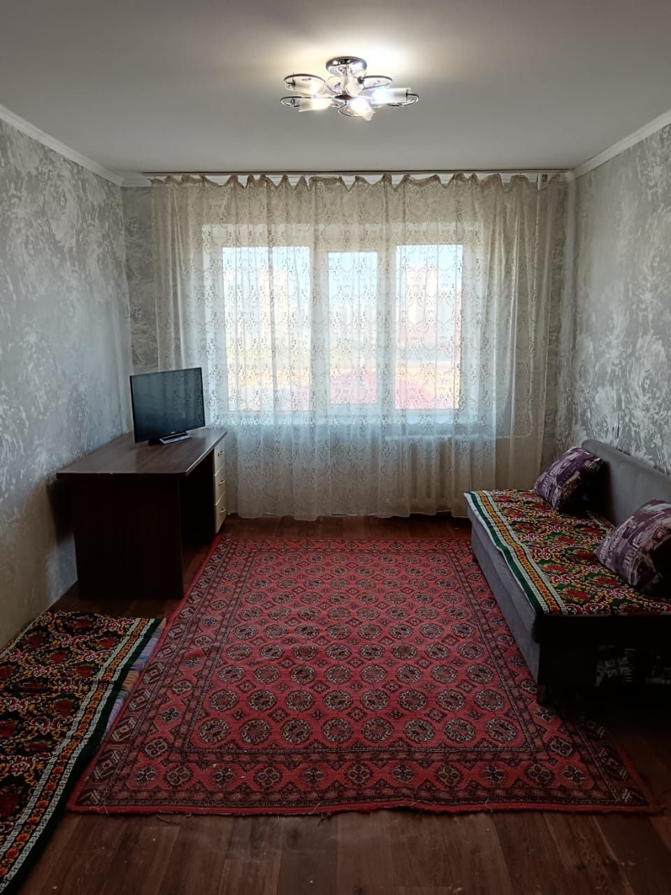 Продается 2 комнатная квартира на районе Евразии