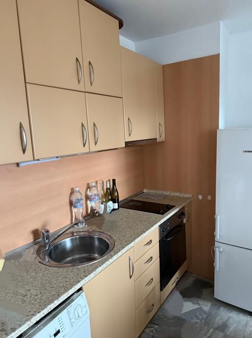 Дава се под наем Двустаен апартамент в София, Зона Б-18 - 72 кв.м за 675 € - Снимка #3
