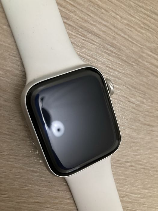 Apple watch se 2 в отличном состоянии