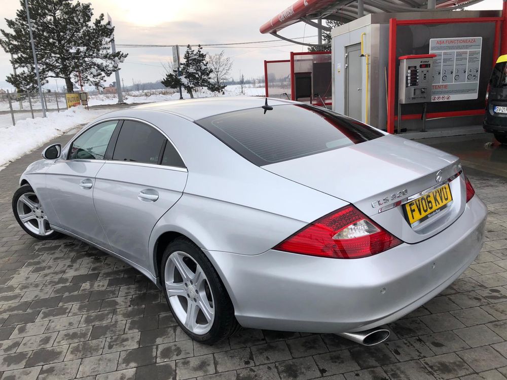 Dezmembrez mercedes cls w219