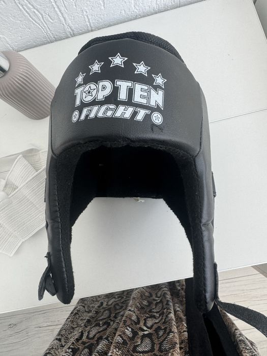 Шлем и защита для паха