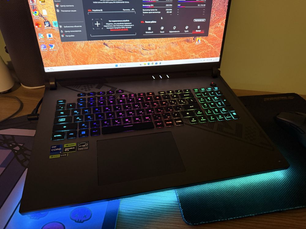 Гейминг лаптоп ASUS ROG STRIX G18 RTX 4070