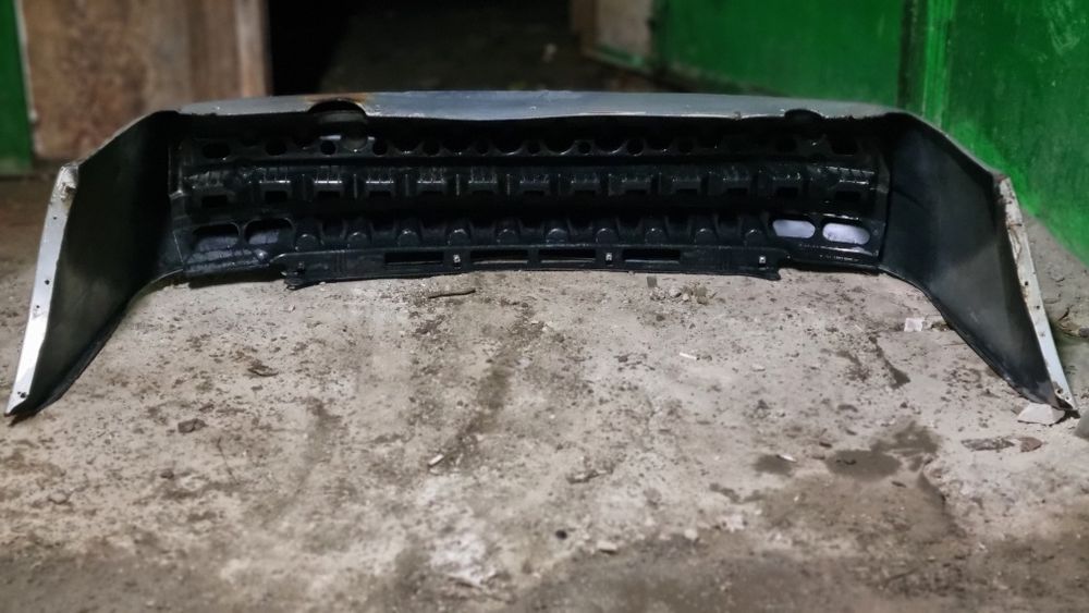 Бампер приора с усилителем