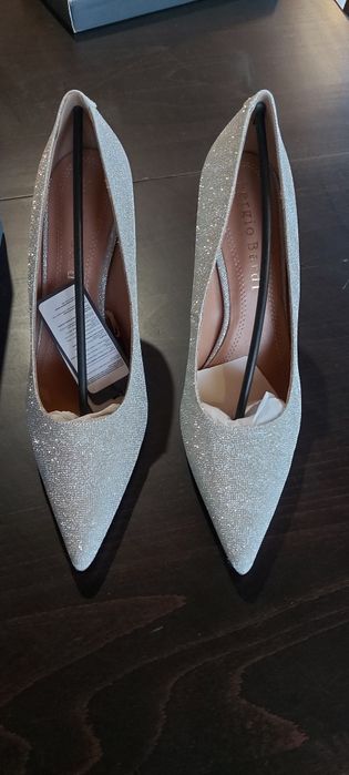 Продавам дамски италиански обувки