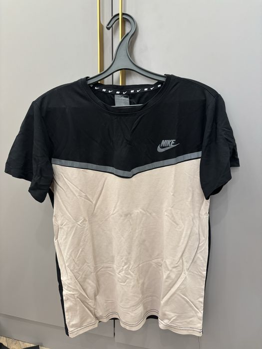 Футболка Nike. M размера