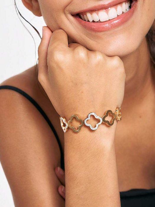 Елегантна гривна с детелини Van Cleef, двуцветен дизайн