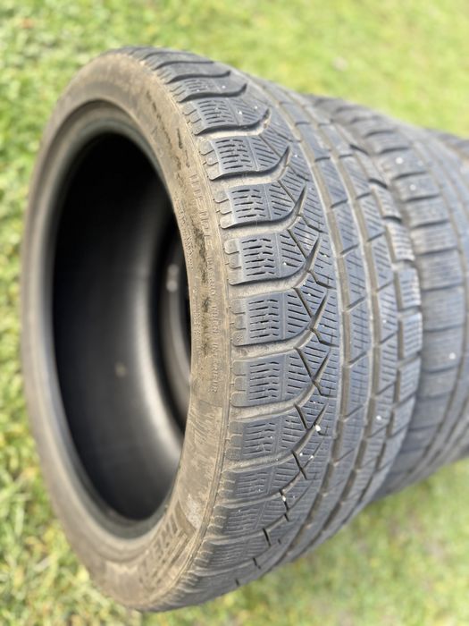 Anvelope M+S Pirelli P Zero Iarna 245/40 R18 cumparate de noi in 2024