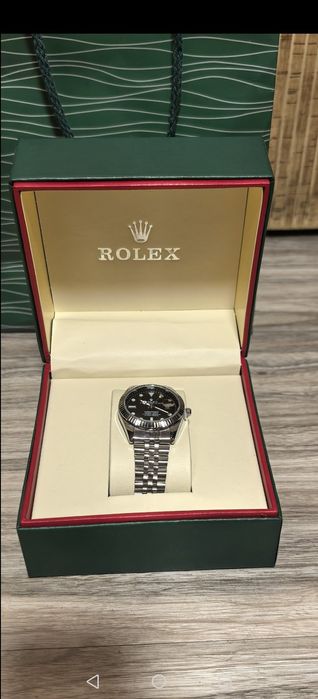 Часовник Rolex със сертификат