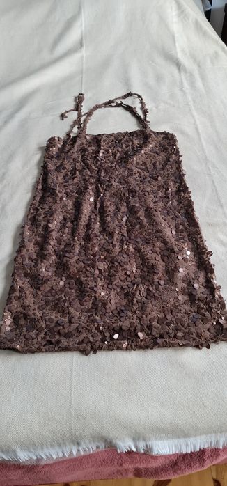 Рокли без забележки. Размери М/Л. Обличани.