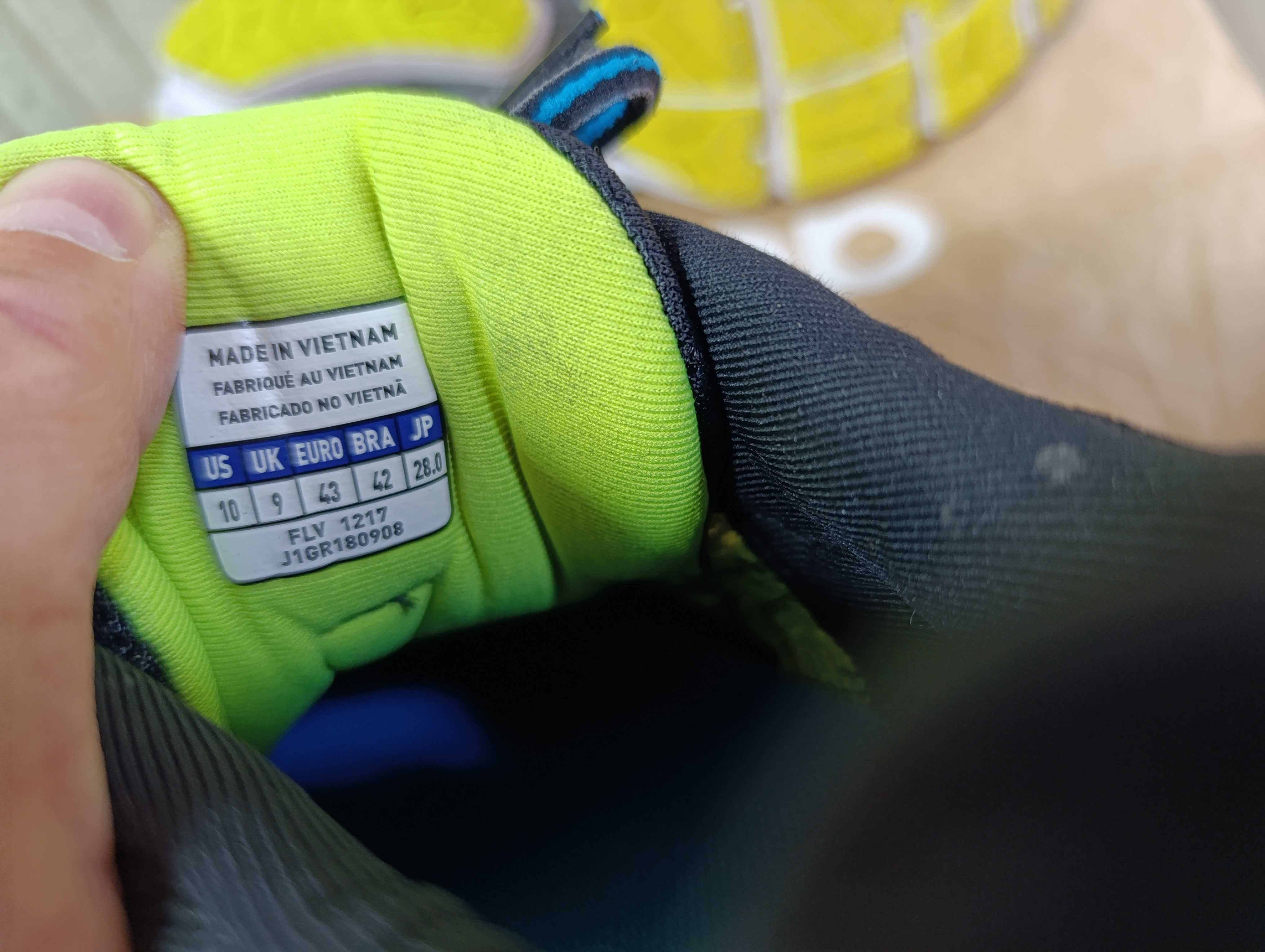 Mizuno WAVE ULTIMA 9''оригинални маратонки 43 номер