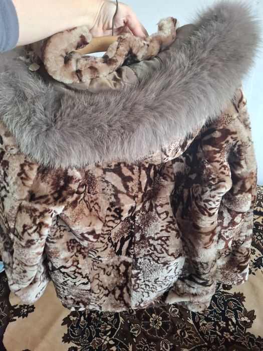 Haina de blana dama