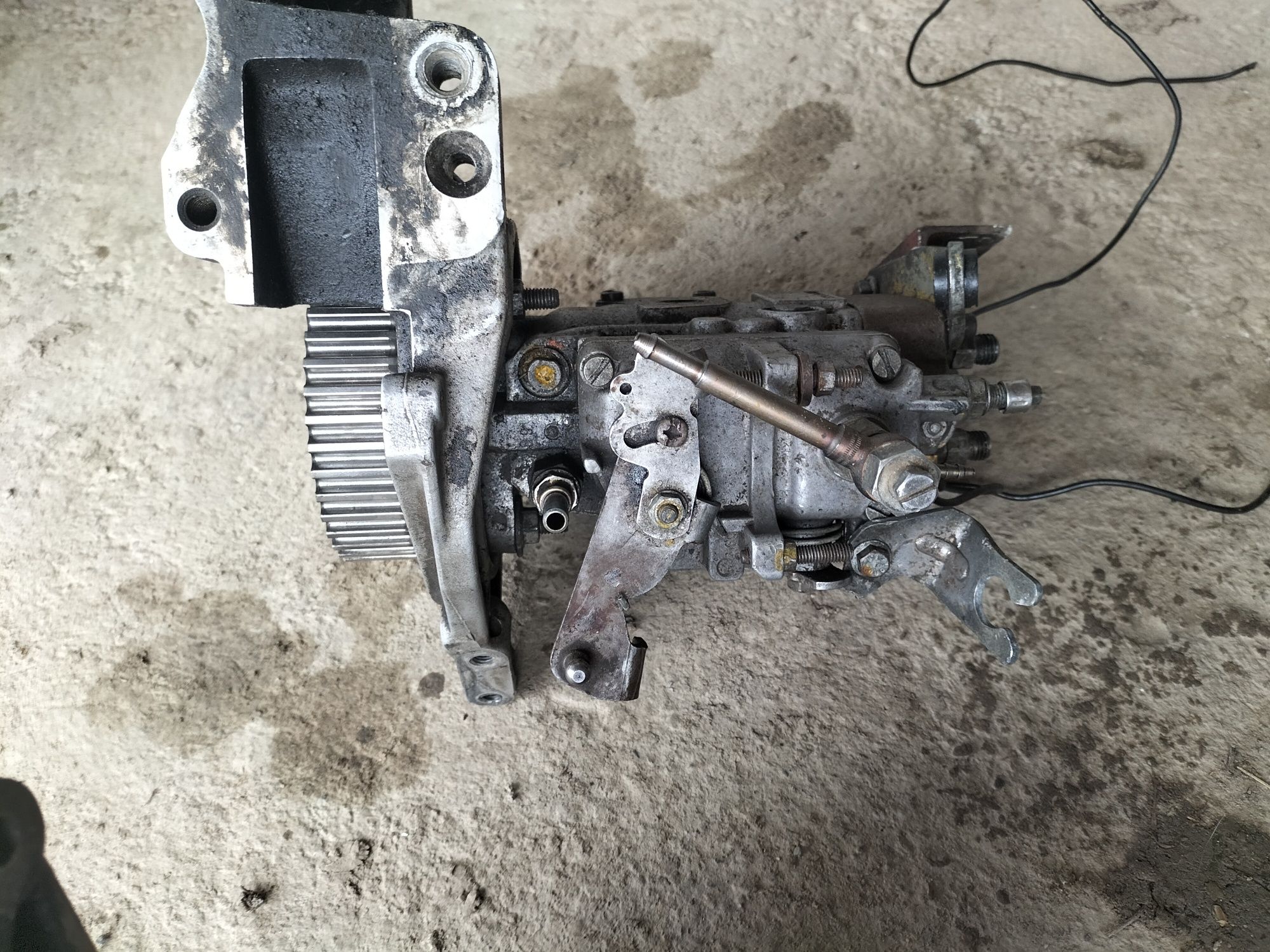 Pompa injectie electronică și mecanica Dacia papuc 19 dizel