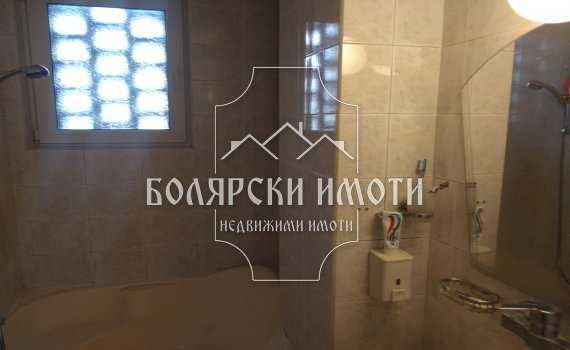 Тристаен апартамент в Колю Фичето