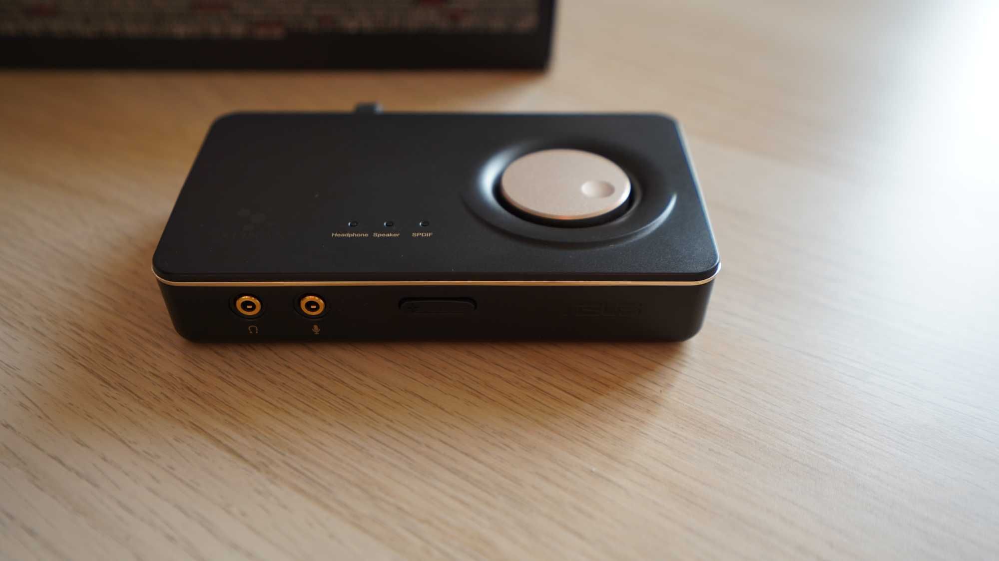 ASUS Xonar U7 MKII – външна USB 7.1 звукова карта – 140 лв.