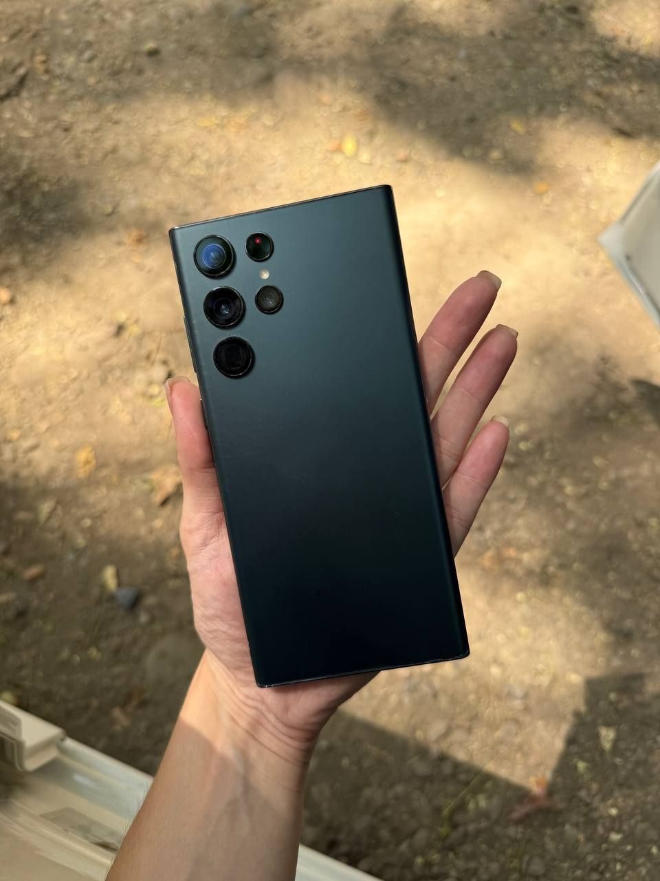 Продаётся Samsung Galaxy S 22 Ultra