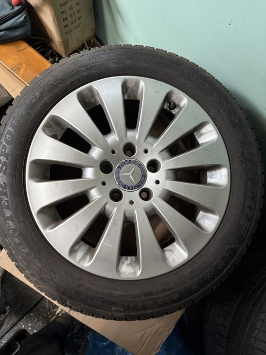 Jante mercedes cu anvelope dunlop iarna