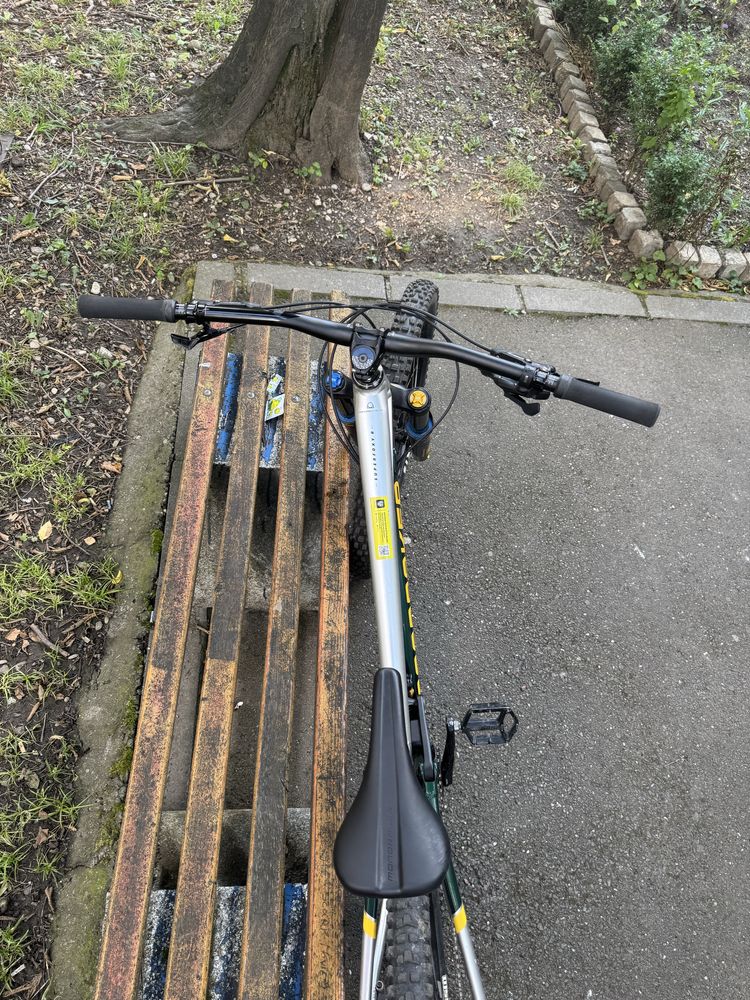 Mondraker Superfoxy R Sram NX enduro full suspension (nu,hardtail)