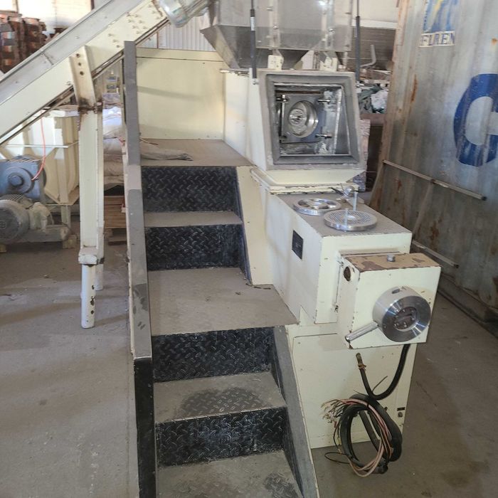 Атир совун ишлаб чикариш учун ускуна сотилади.