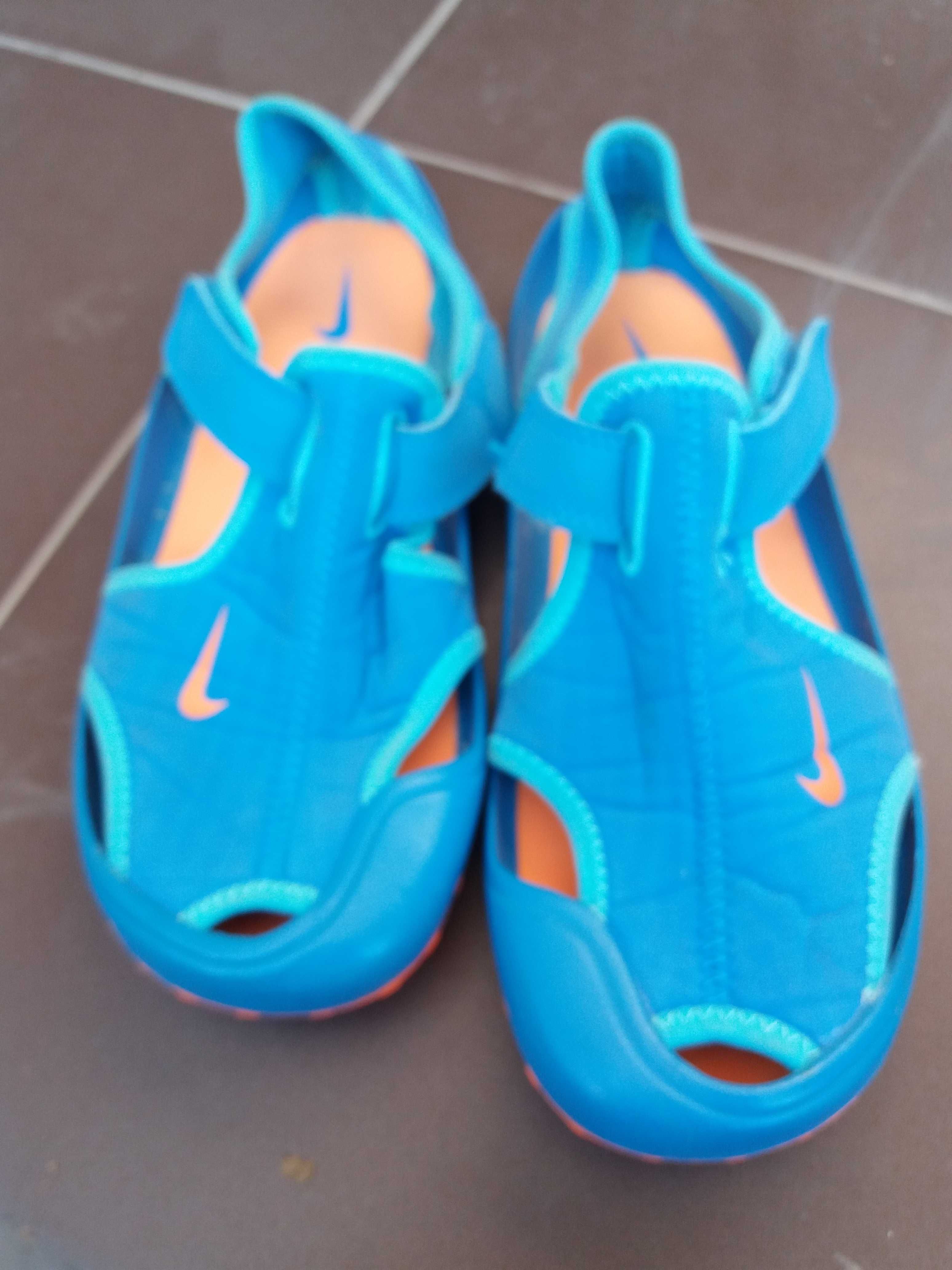 Sandale / Incaltari apa copii Nike m 34-35