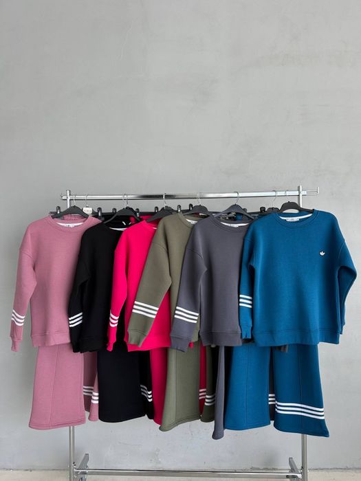 Адидас анцузи размери М/Л