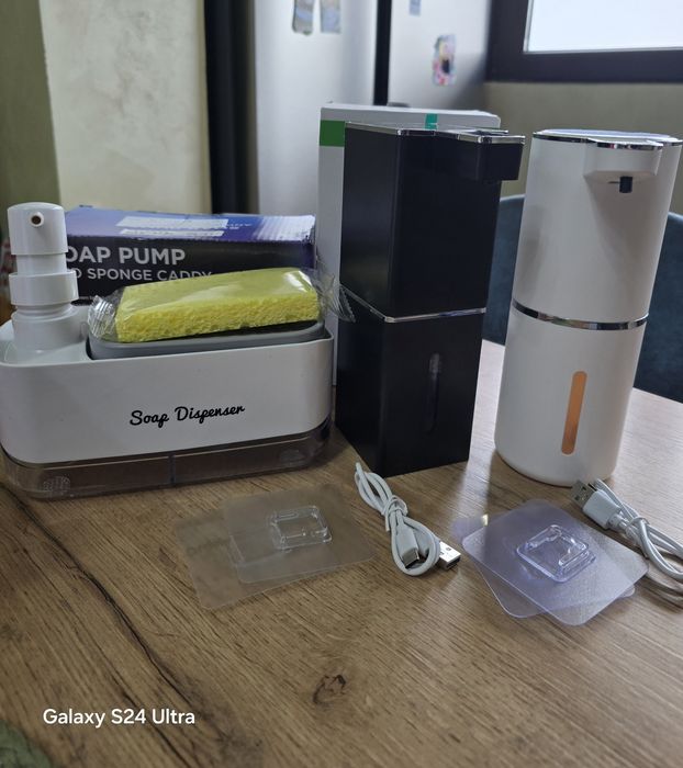 Дозатори автоматични за сапун с пяна