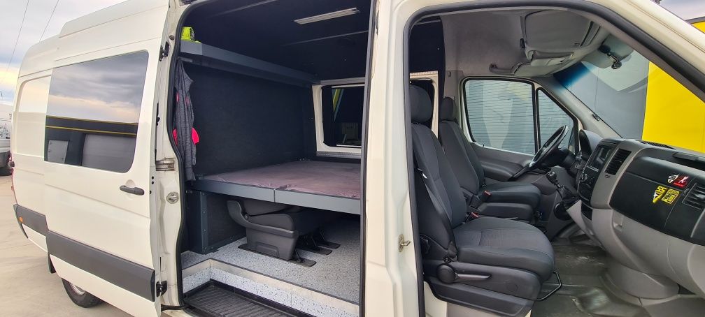 VW Crafter 2.0 campervan racevan
