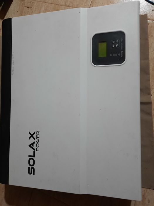 Invertor solar SOLAX SK-SU3000E 3kw ongrid 48V baterii cu back-up box