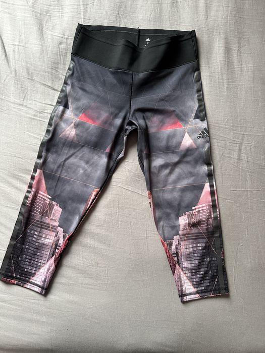 Дамски спортен клин Adidas S размер. Долнище nike  Guess calvin liu j