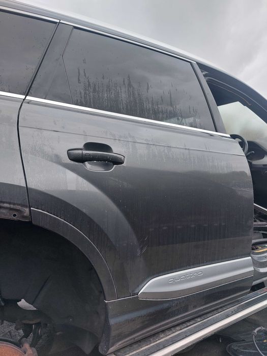 Необорудвана врата за Audi Q7 4M/4M Facelift 2015-2024