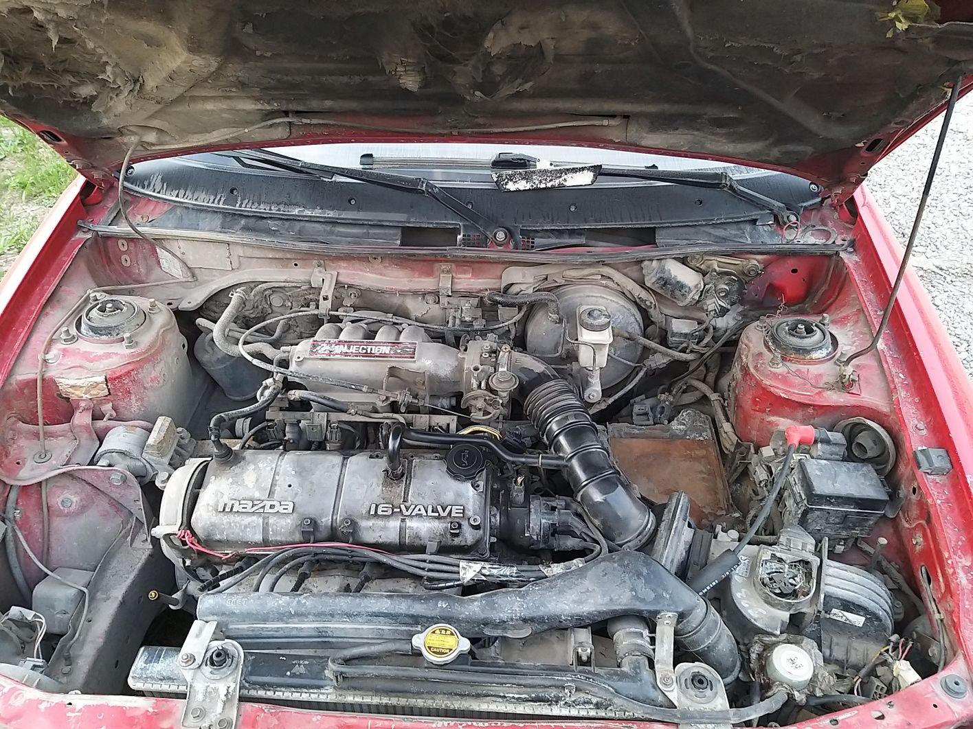 Mazda 323 год:1992