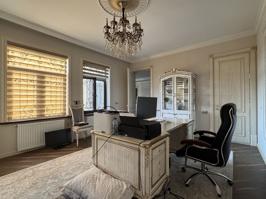 Элегантный 3-этажный дом в яккасарае саламатина