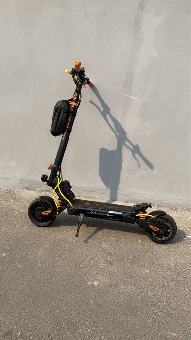 Trotineta Kukirin G2 Master Ca Noua Cu imbunatatiri Si Accesorii