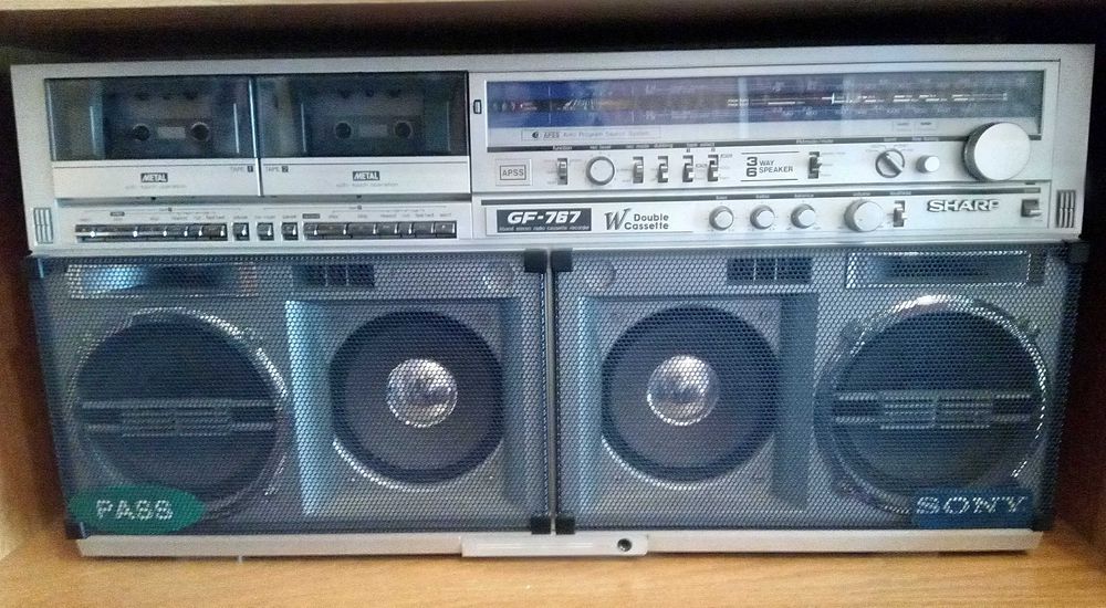 Радиокасетофон SHARP GF-767