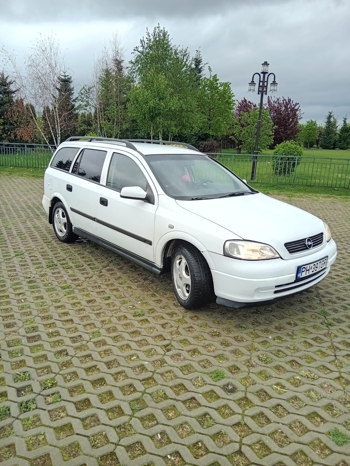 Vând Opel astra g