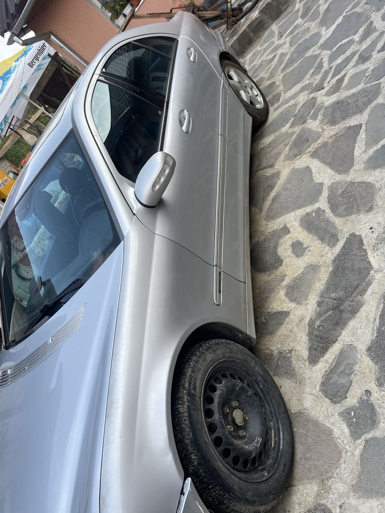 Mercedes C cllass  2’2 / 2006  2760 euro
