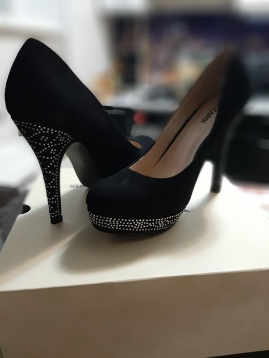 Продаются туфли 37 размера