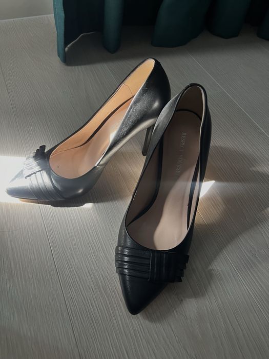 Продам кожаные туфли