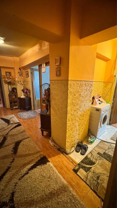 Particular vand Apartament 4 camere calea rahovei